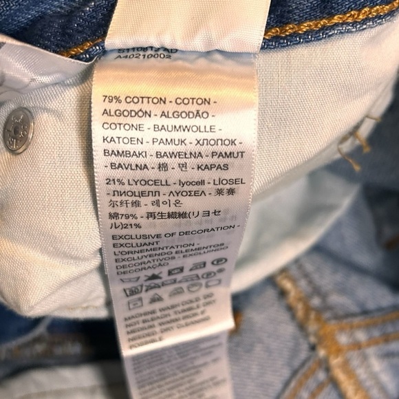 Levi's Women's Iconic Long Skirt- Denim Maxi Length Skirt- Size 25 - Picture 10 of 13